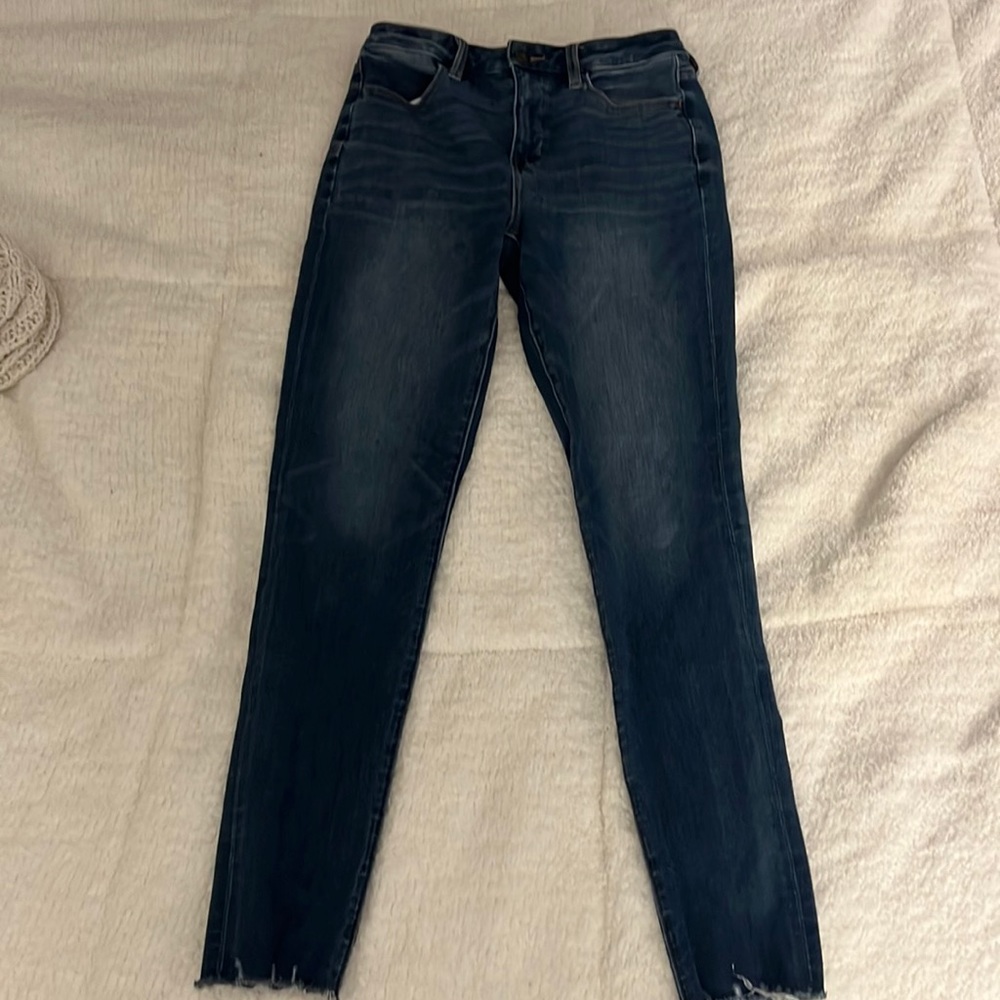 Anerican Eagle the dream jean skinny. Dark wash. Size 4